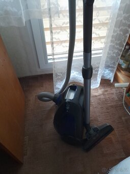 Prodám vysavač Elektrolux JetMaxx 1800W - 2