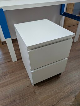 dětský psací stůl IKEA PAHL - šuplíky MALM - 2