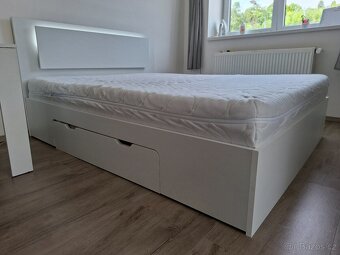 Prodám kompletní postel - 2