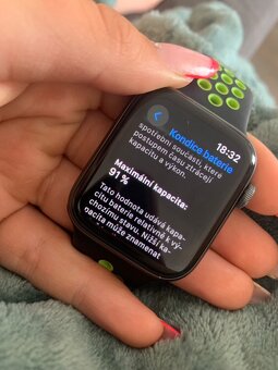 Apple Watch 4 - 2
