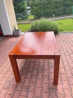 Prodám jídelní stůl - 2