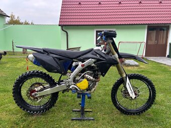 Suzuki rmz 250 - 2