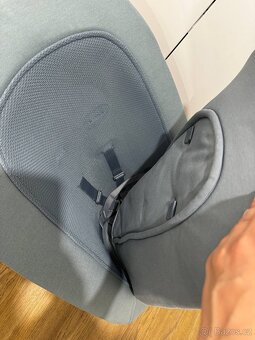 Prodám Cybex Lemo Bouncer – Stone Blue (skvělý stav) - 2