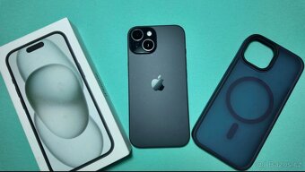 iPhone 15 128 GB, bez škrábanců, 89 % baterie, záruka - 2