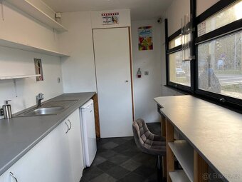 Prodejní stánek - 2