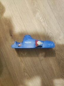 zvedáku sádrokartonu - 2