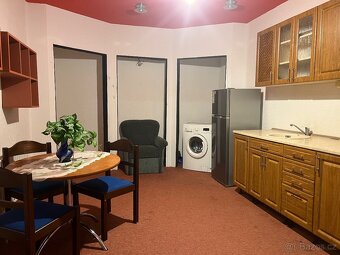 PRONÁJEM 2 + 1 v centru Holic - 2