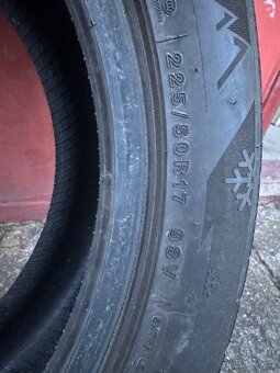 Zimní pneu 225/50 r17 - 2