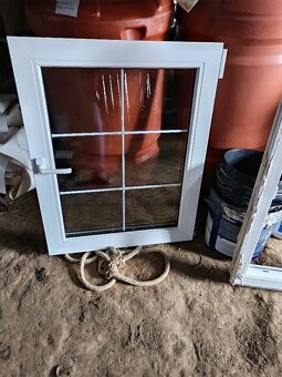 Okno plastové, jednokřídlé 110 x 80 cm - 2