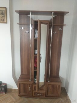 Šatní skříň - 2