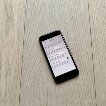 APPLE IPHONE SE 2020 128GB - ČERNÝ,BATERIE 100%, ZÁRUKA - 2