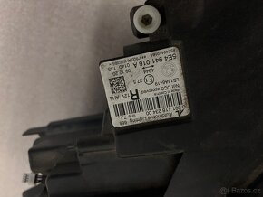 Pravý full led světlomet Octavia IV - 2