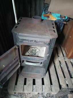 Dobrý den prodám kamna krbová - 2