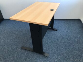 Kancelářské stoly - 2