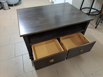 Stolek IKEA - 2