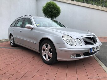 Mercedes Benz E 220 CDI - 2