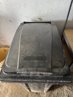 Plastová popelnice 360l - 2