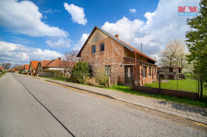 Prodej rodinného domu, 2260 m², Morašice - 2