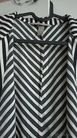Celopropínací šaty vel.36 zn.H&M - 2