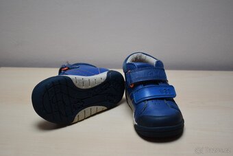 Značkové kožené kotníkové boty - vel. 25,stélka 15 - 2