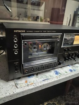 Hitachi D900 - 2