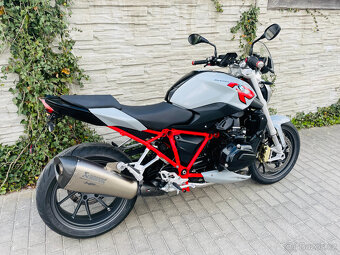 BMW R1200R LC r.v.2016 najeto 41tis km Akrapovič - 2