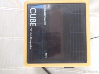 STARÉ HISTORICKÉ RÁDIO CUBE PROFI TRONIC 100 - 2