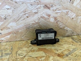 MODUL ZRYCHLENÍ ESP 7H0907655A - 2