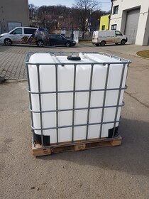 IBC kontejner o objemu 1000 L - 2