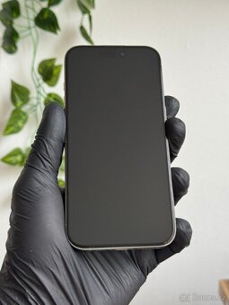 iPhone 15 Pro 256GB přírodní titan - 2