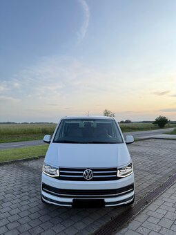 Volkswagen Caravelle Transporter 8miest - 2