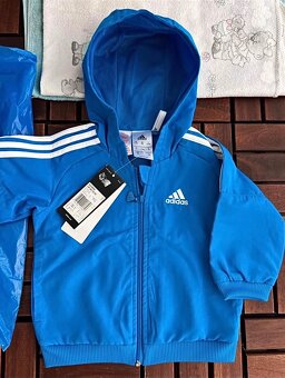 Adidas souprava 6-9M - 2