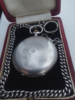 Třiplášťove Longines v etui - 2