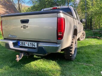 chevrolet colorado picup - 2