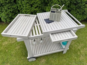SERVÍROVACÍ ZAHRADNÍ STOLEK TCHIBO - 2