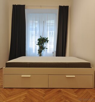 Prodám postel BRIMNES IKEA 140x200 cm - 2