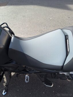 Sedlo BMW R 1300 GSA , komfortní vyhřívané sedlo snížené. - 2