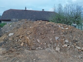 Zemina zdarma, odvezu do 15km od Lochovic - 2