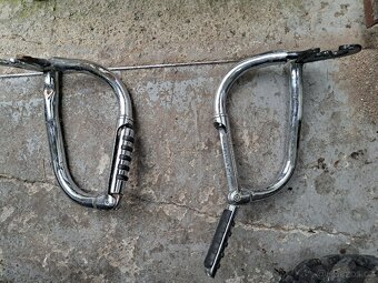 Honda vtx 1800 padáky kuryakyn - 2