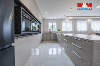 Prodej plně soběstačného rodinného domu v Rostoklatech - 2