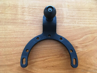 RAM Mounts na víčko nádrže BMW / Kawasaki - 2
