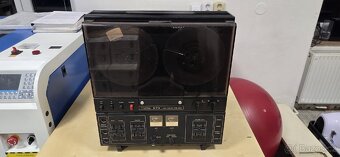 Kotoučový magnetofon Tesla B116 - 2