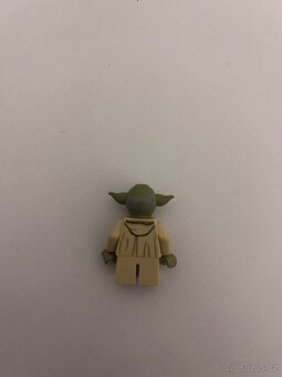 Lego minifigurka Yoda - 2