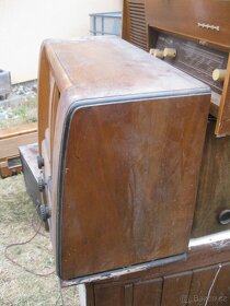 rádio TESLA Largo T516A - 1950 700kč - 2