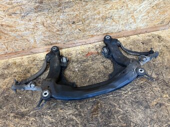 PŘEDNÍ NÁPRAVNICE AUDI A6 C5 - 2