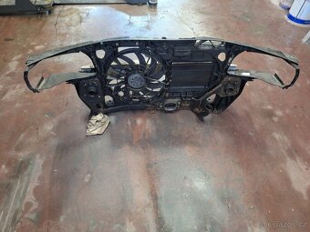 A4 b7 CHLADICOVA STENA S VENTILATOREM A VYZTUHOU - 2