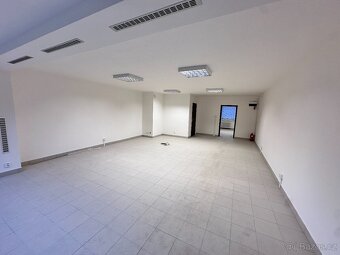 Nebytový prostor, 83 m2, Ulice Kosmická - 2