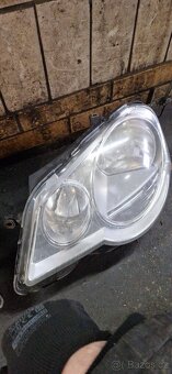 VW Polo 9n3 predni svetla - 2