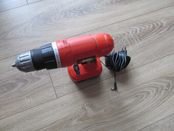 Aku vrtačka šroubovák Black Decker - 2