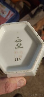 Sada porcelánové nádobí - 2